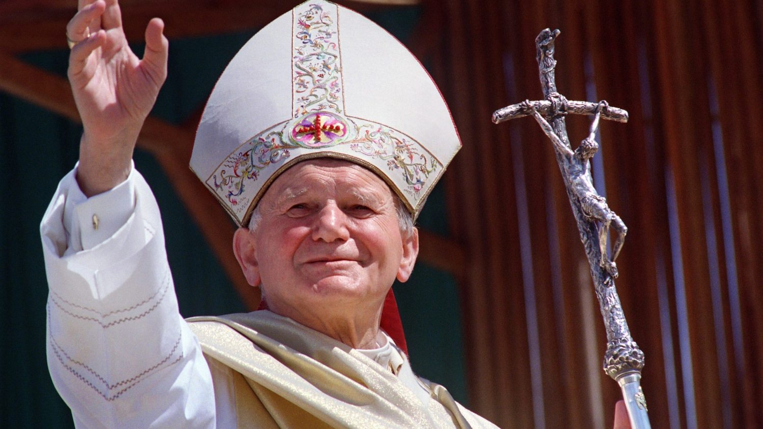 Pope John Paul II waves to the wellwisher 28 April
