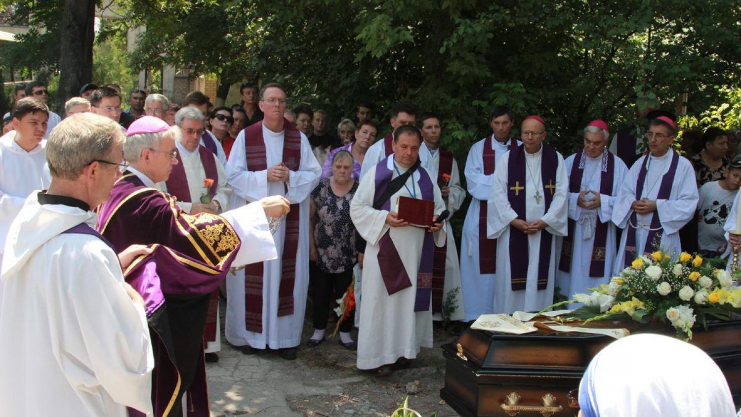 Похоры епископа Мессмера